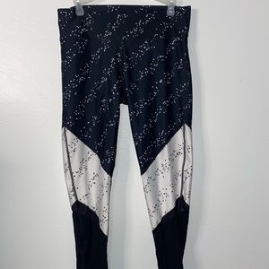 Fabletics speckled size medium leggings